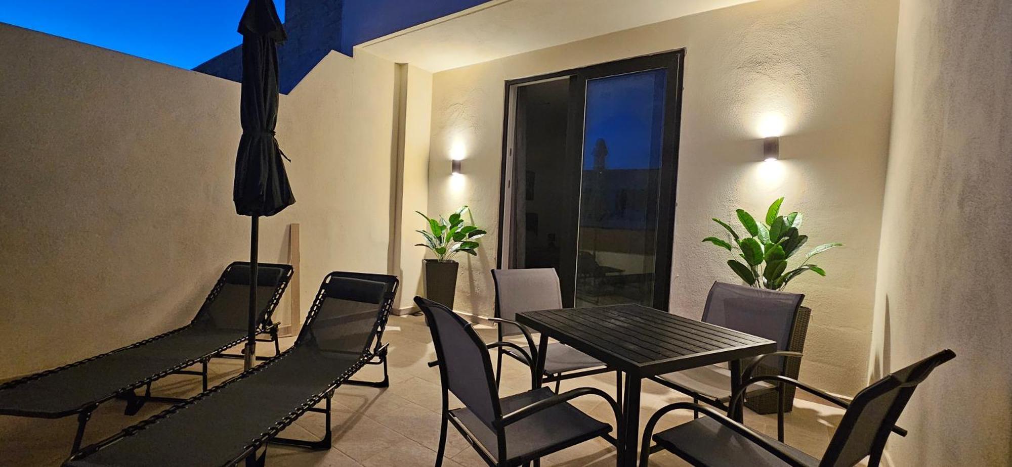 Sea Breeze Penthouse And Terrace Qawra St Paul'S Bay Apartment St. Paul's Bay Exterior foto